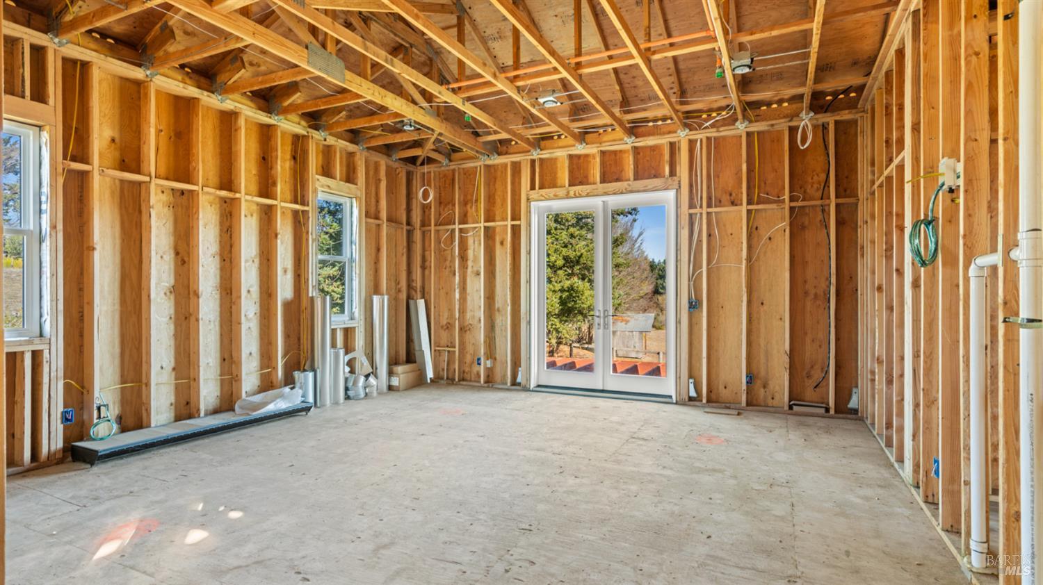 Detail Gallery Image 11 of 85 For 487 Ormsby Ln, Petaluma,  CA 94954 - 3 Beds | 2/1 Baths