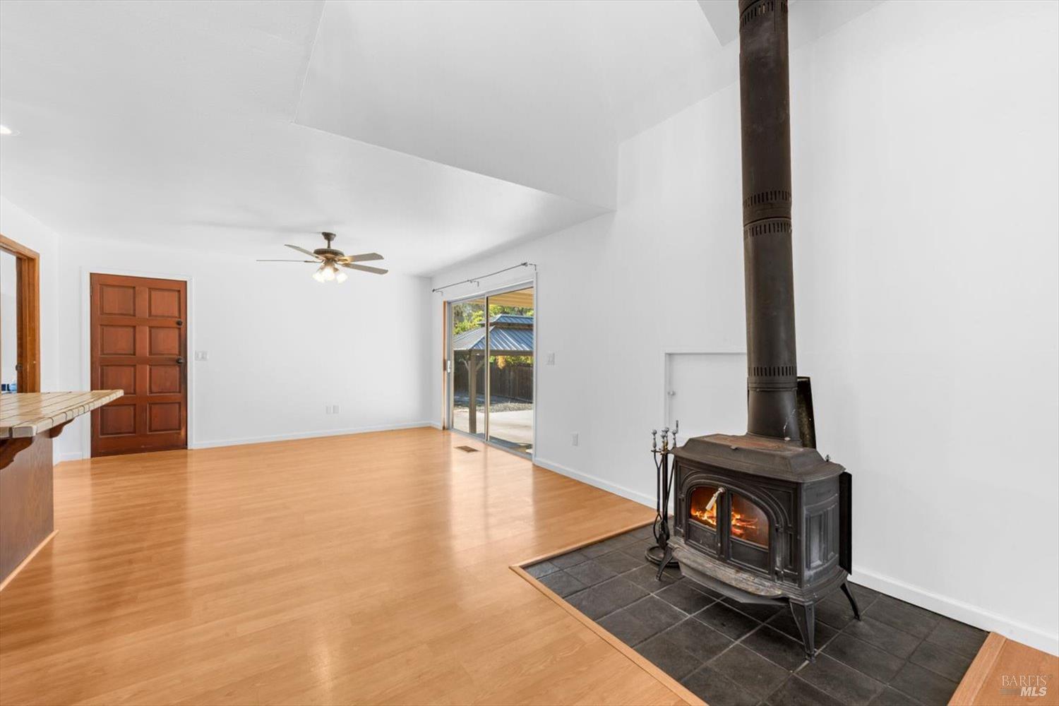 Detail Gallery Image 12 of 60 For 1017 Headlands Dr, Napa,  CA 94558 - 3 Beds | 2 Baths