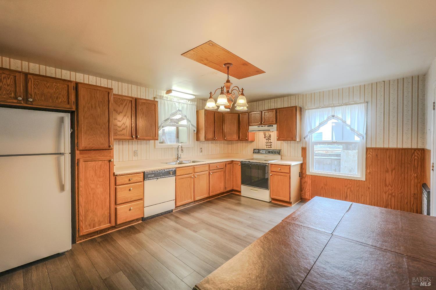 Detail Gallery Image 11 of 43 For 826 Cedar St, Fort Bragg,  CA 95437 - 2 Beds | 1 Baths