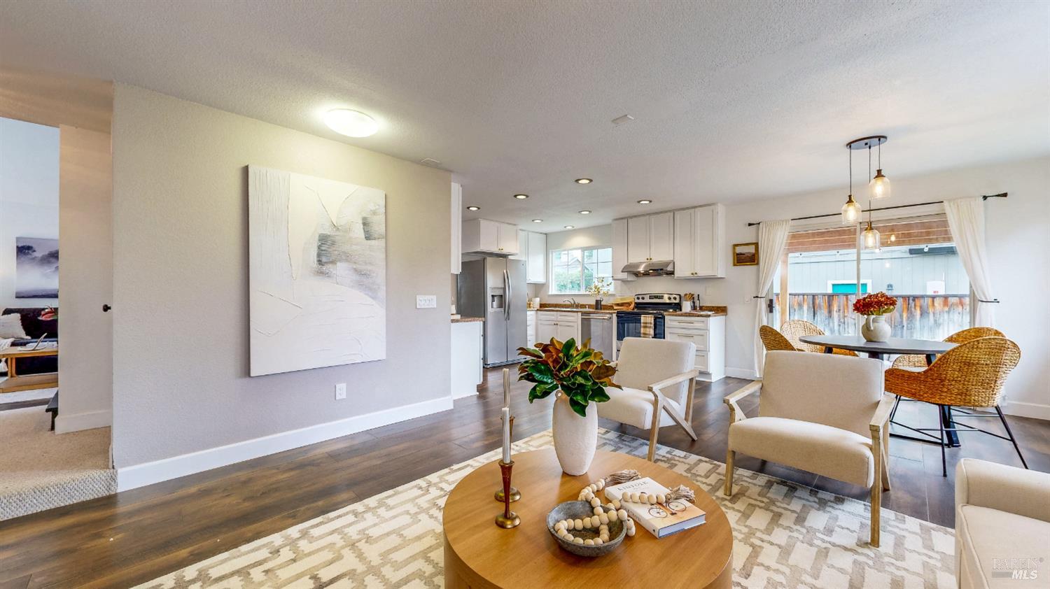 Detail Gallery Image 15 of 45 For 487 Noonan Ranch Ln, Santa Rosa,  CA 95403 - 3 Beds | 3 Baths