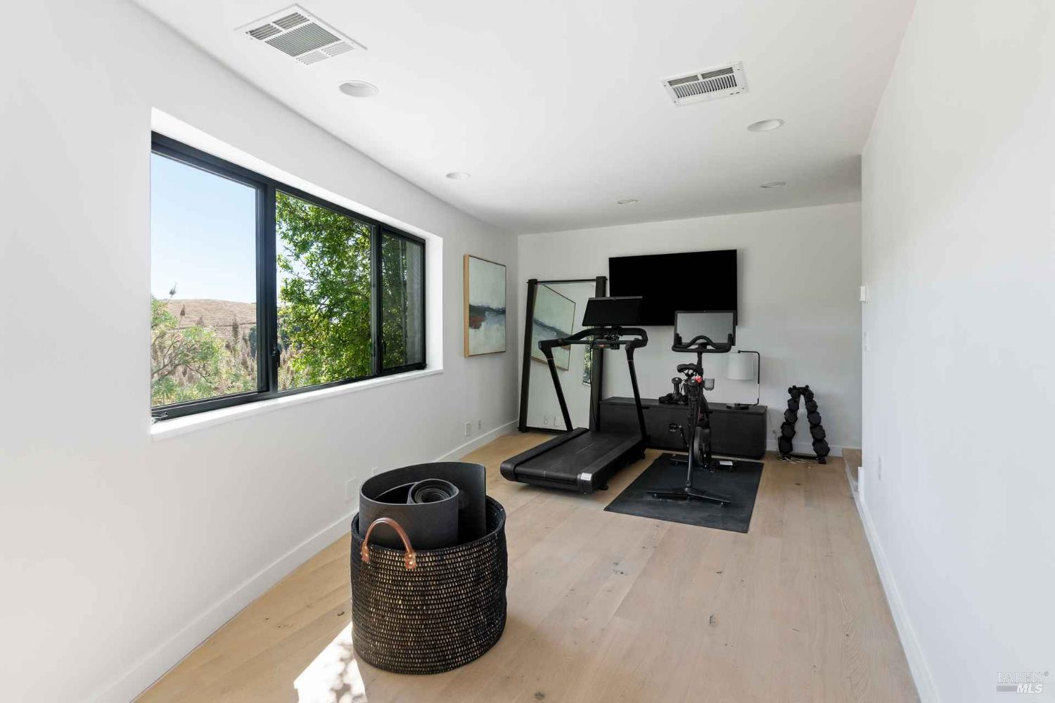 Detail Gallery Image 32 of 35 For 1250 Partrick Rd, Napa,  CA 94558 - 6 Beds | 4 Baths