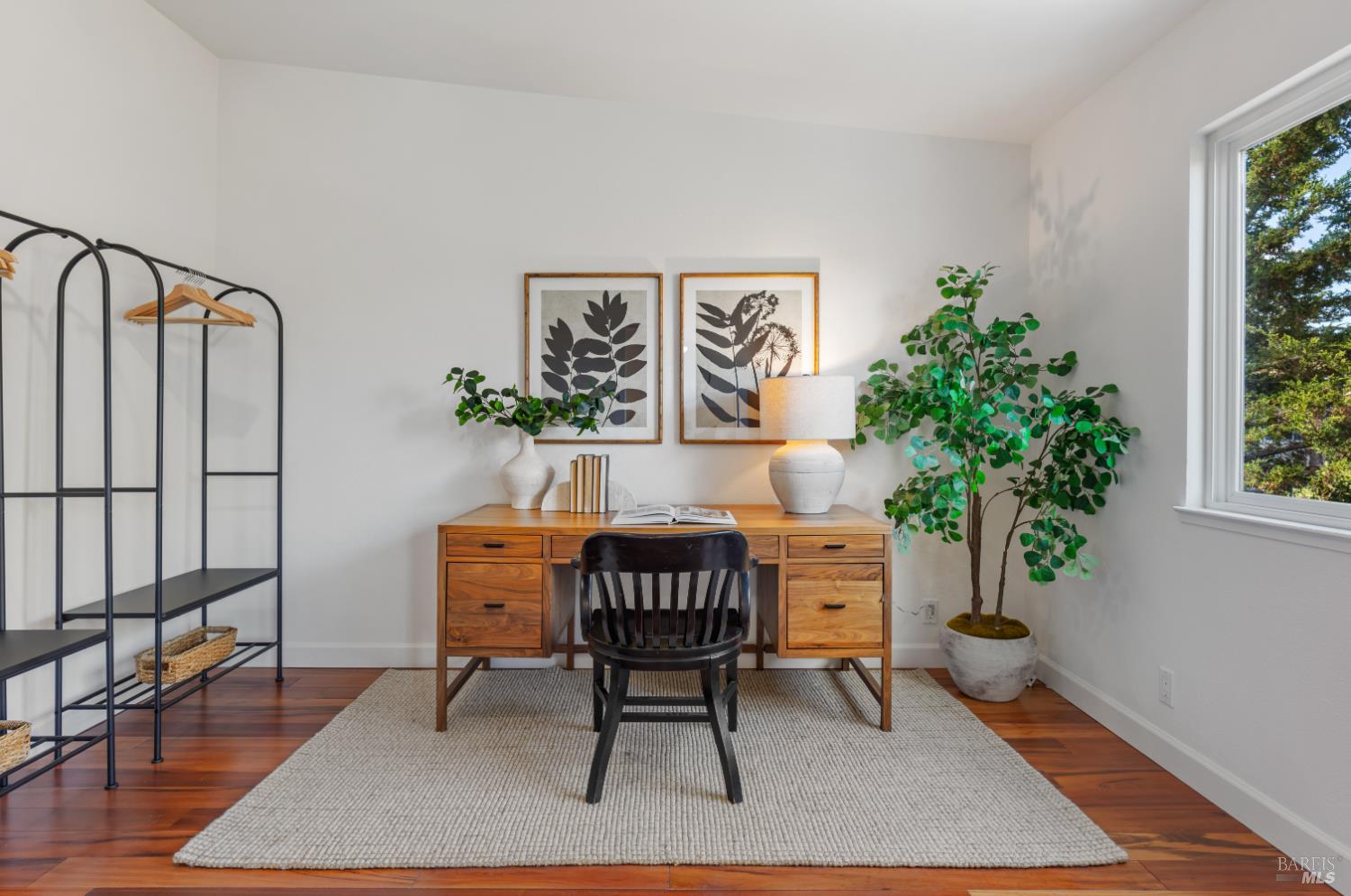 Detail Gallery Image 17 of 29 For 14 Mariner Green Dr, Corte Madera,  CA 94925 - 3 Beds | 2/1 Baths