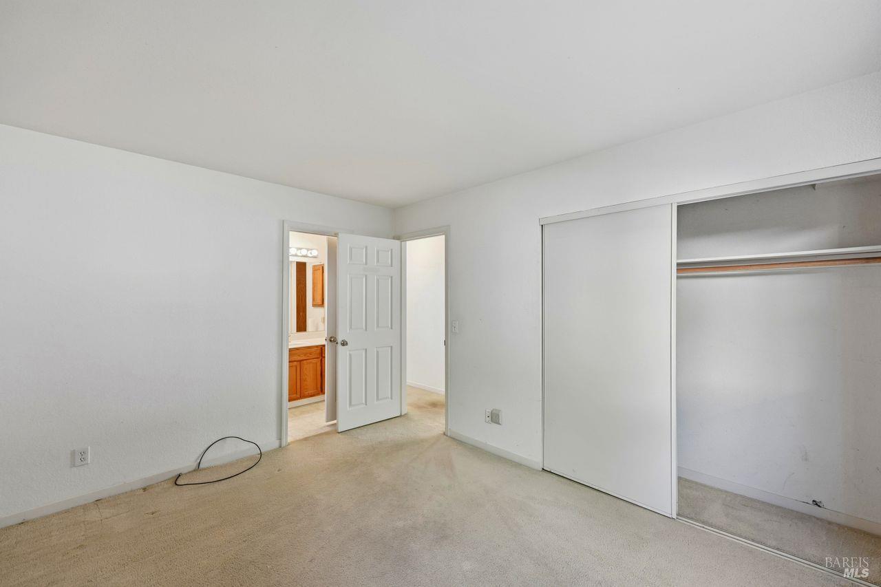 Detail Gallery Image 16 of 43 For 1617 Gamay St, Santa Rosa,  CA 95403 - 4 Beds | 3 Baths