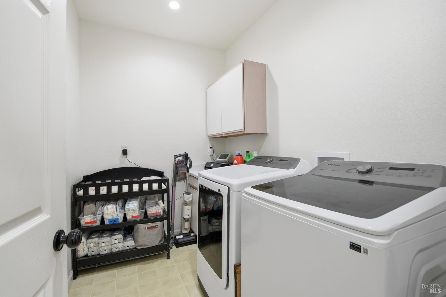 Detail Gallery Image 32 of 40 For 108 Oretsky Way, Cotati,  CA 94931 - 3 Beds | 2 Baths