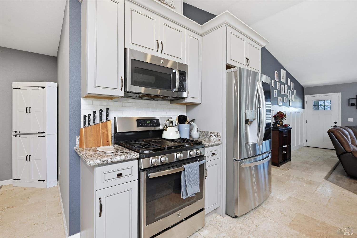 Detail Gallery Image 15 of 30 For Address Is Not Disclosed, Hidden Valley Lake,  CA 95467 - 3 Beds | 2 Baths