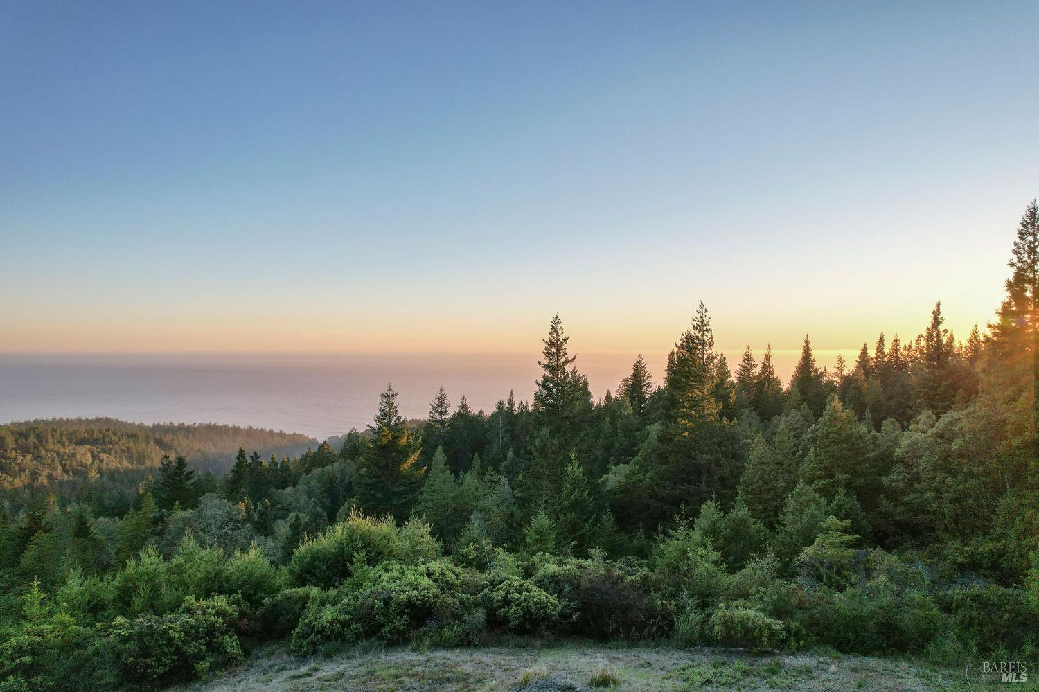 Detail Gallery Image 18 of 49 For 44801 Fish Rock Rd, Gualala,  CA 95445 - 3 Beds | 3 Baths