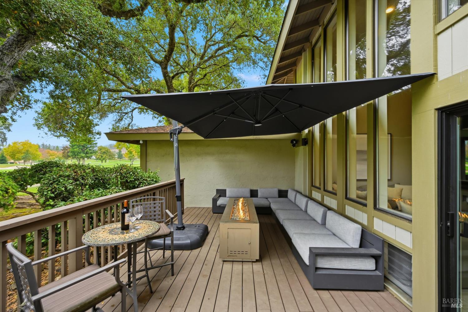 Detail Gallery Image 18 of 40 For 117 Milliken Creek Dr, Napa,  CA 94558 - 4 Beds | 3/1 Baths