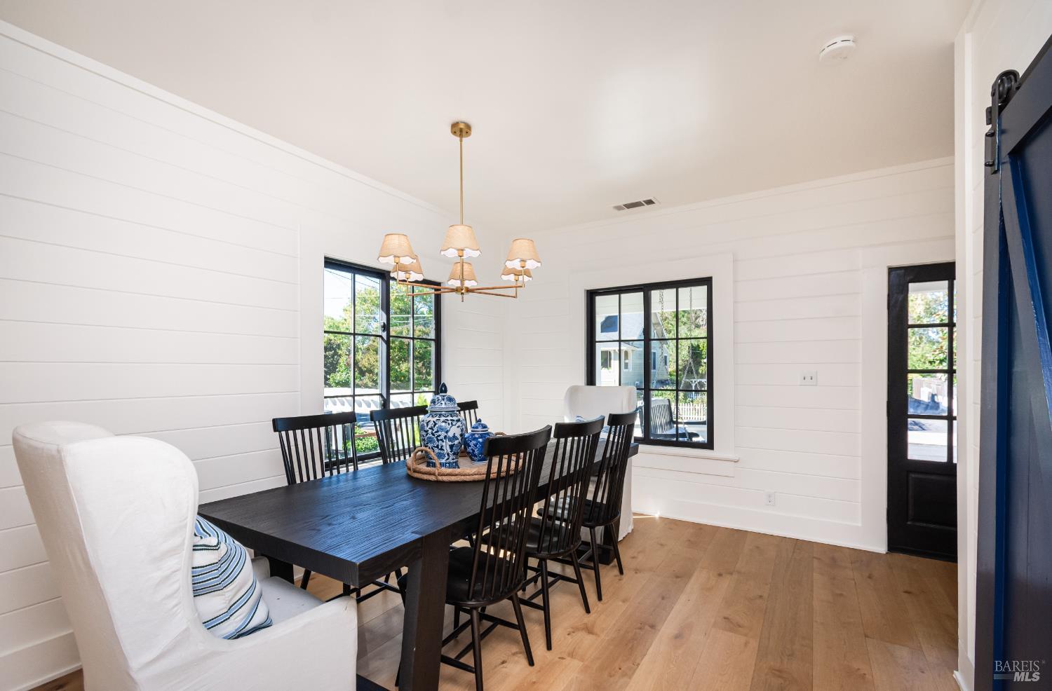 Detail Gallery Image 11 of 74 For 576 Patchett St, Napa,  CA 94559 - 2 Beds | 1 Baths