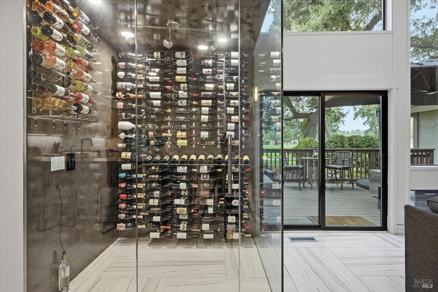 Detail Gallery Image 16 of 40 For 117 Milliken Creek Dr, Napa,  CA 94558 - 4 Beds | 3/1 Baths