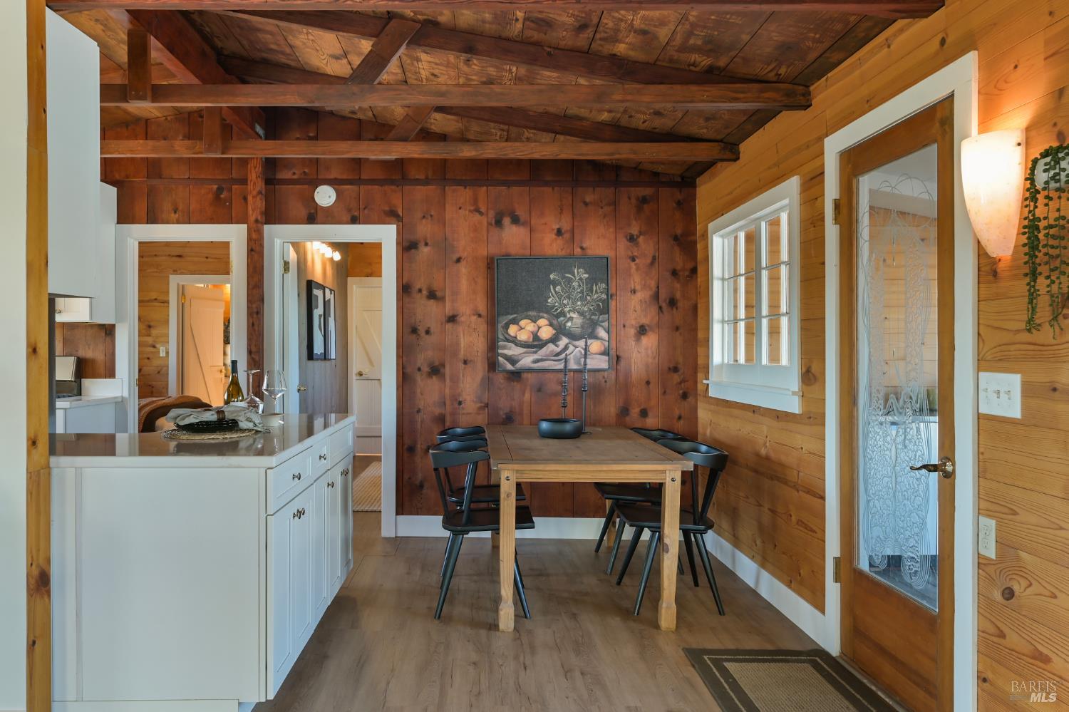 Detail Gallery Image 8 of 33 For 24 Boardwalk One Unkn, Larkspur,  CA 94939 - 2 Beds | 1 Baths
