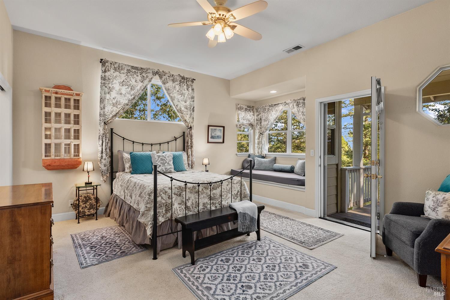 Detail Gallery Image 22 of 48 For 1885 Los Olivos Rd, Santa Rosa,  CA 95404 - 4 Beds | 3/1 Baths