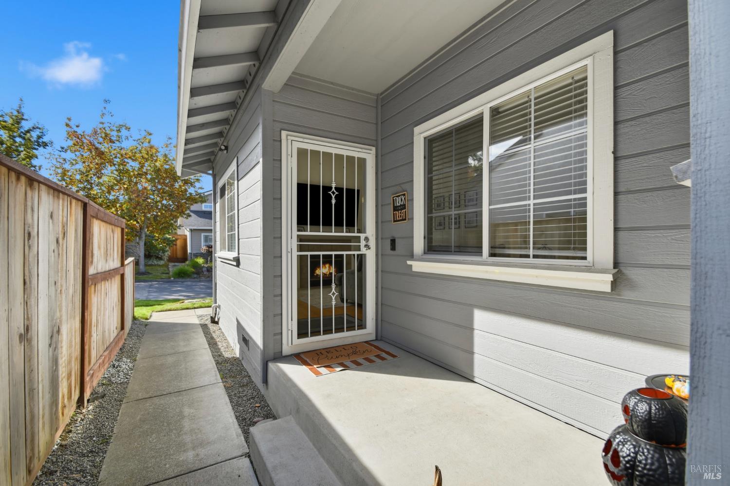 Detail Gallery Image 5 of 40 For 108 Oretsky Way, Cotati,  CA 94931 - 3 Beds | 2 Baths