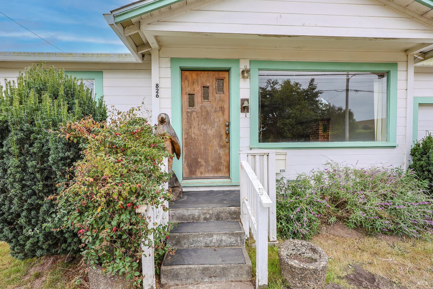 Detail Gallery Image 3 of 43 For 826 Cedar St, Fort Bragg,  CA 95437 - 2 Beds | 1 Baths