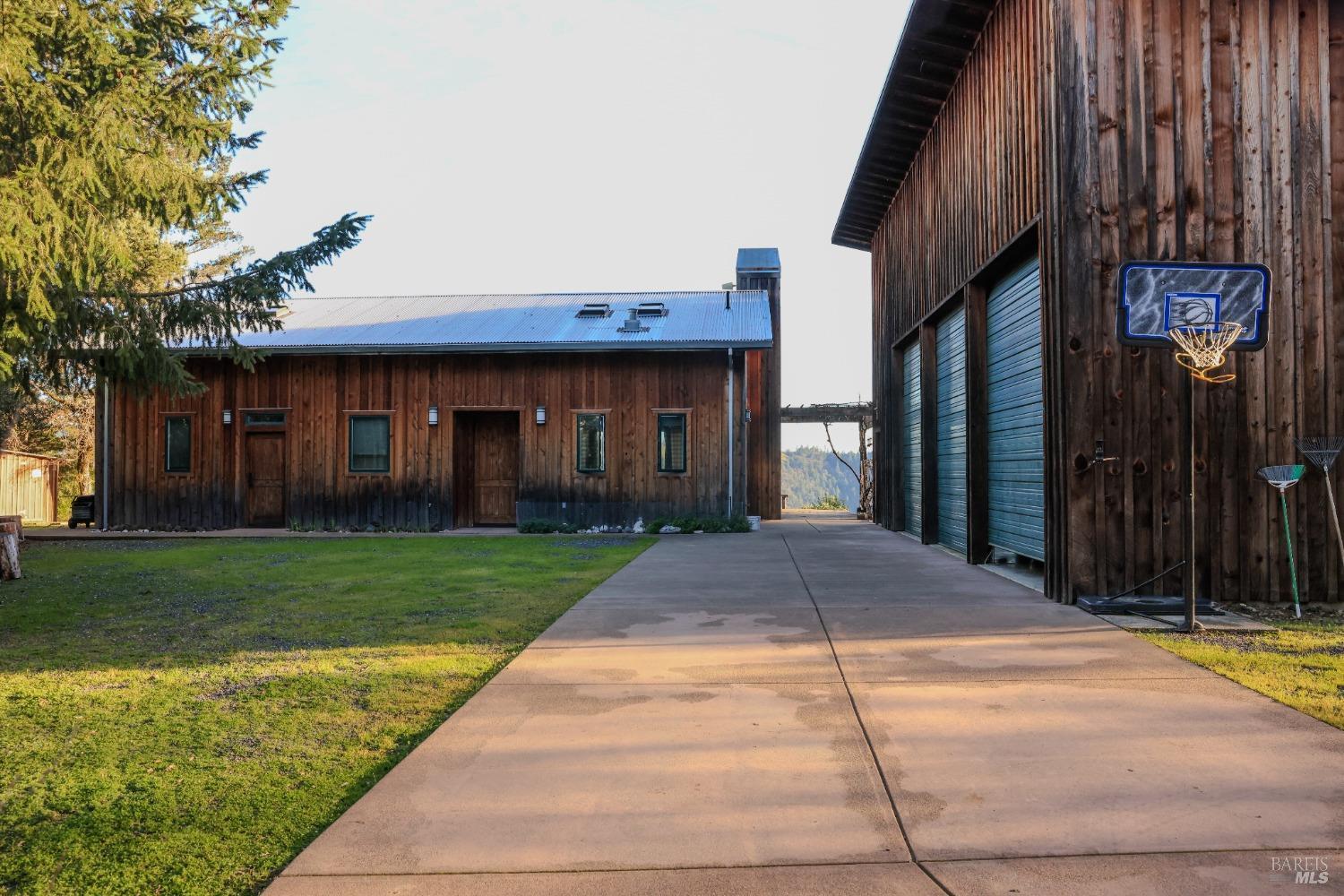 Detail Gallery Image 9 of 84 For 19801 Kelly Rd, Geyserville,  CA 95441 - 2 Beds | 3 Baths