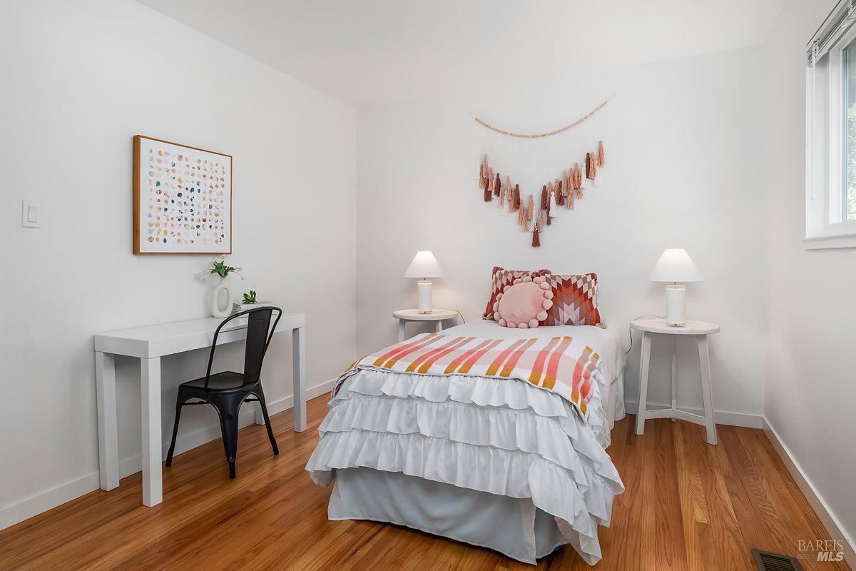 Detail Gallery Image 25 of 47 For 15 Betty Ln, Novato,  CA 94947 - 4 Beds | 2 Baths