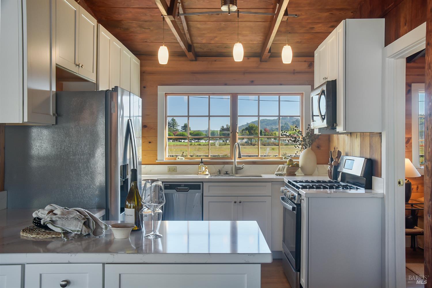 Detail Gallery Image 11 of 33 For 24 Boardwalk One Unkn, Larkspur,  CA 94939 - 2 Beds | 1 Baths