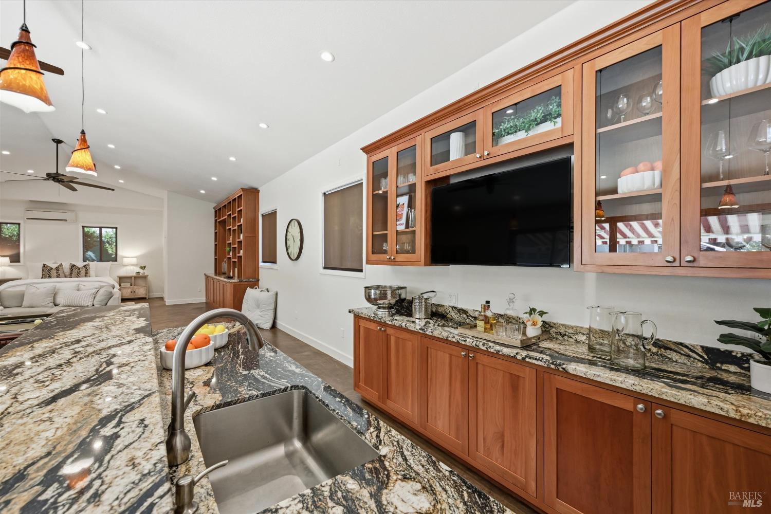 Detail Gallery Image 54 of 60 For 5251 Dry Creek Rd, Napa,  CA 94558 - 2 Beds | 2 Baths