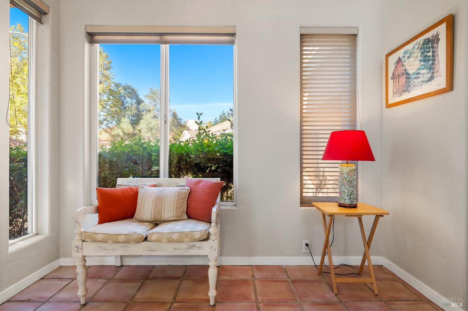 Detail Gallery Image 3 of 26 For 9 Emperor Ct, Napa,  CA 94558 - 4 Beds | 2/1 Baths