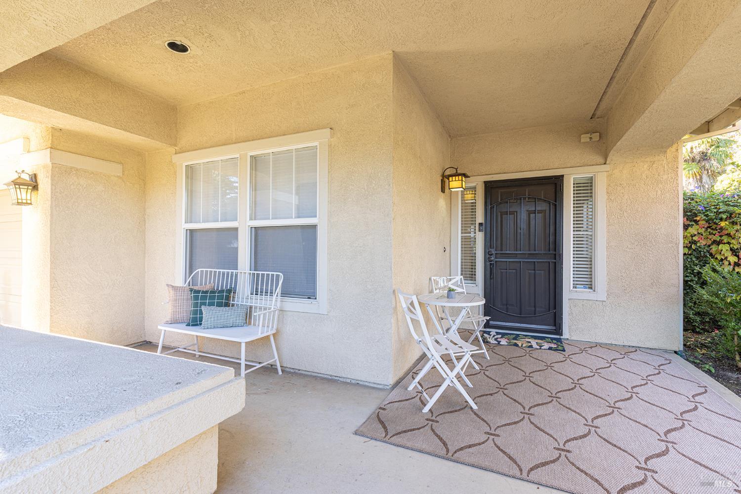 Detail Gallery Image 5 of 38 For 4 Firefly Ln, Napa,  CA 94558 - 3 Beds | 2 Baths