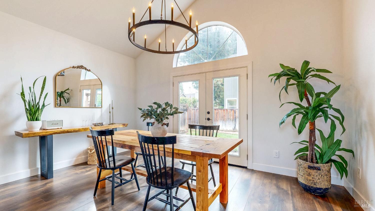 Detail Gallery Image 7 of 45 For 487 Noonan Ranch Ln, Santa Rosa,  CA 95403 - 3 Beds | 3 Baths