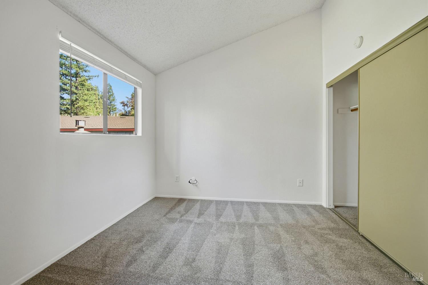 Detail Gallery Image 27 of 45 For 16 Redwood Ct, Santa Rosa,  CA 95409 - 3 Beds | 2 Baths