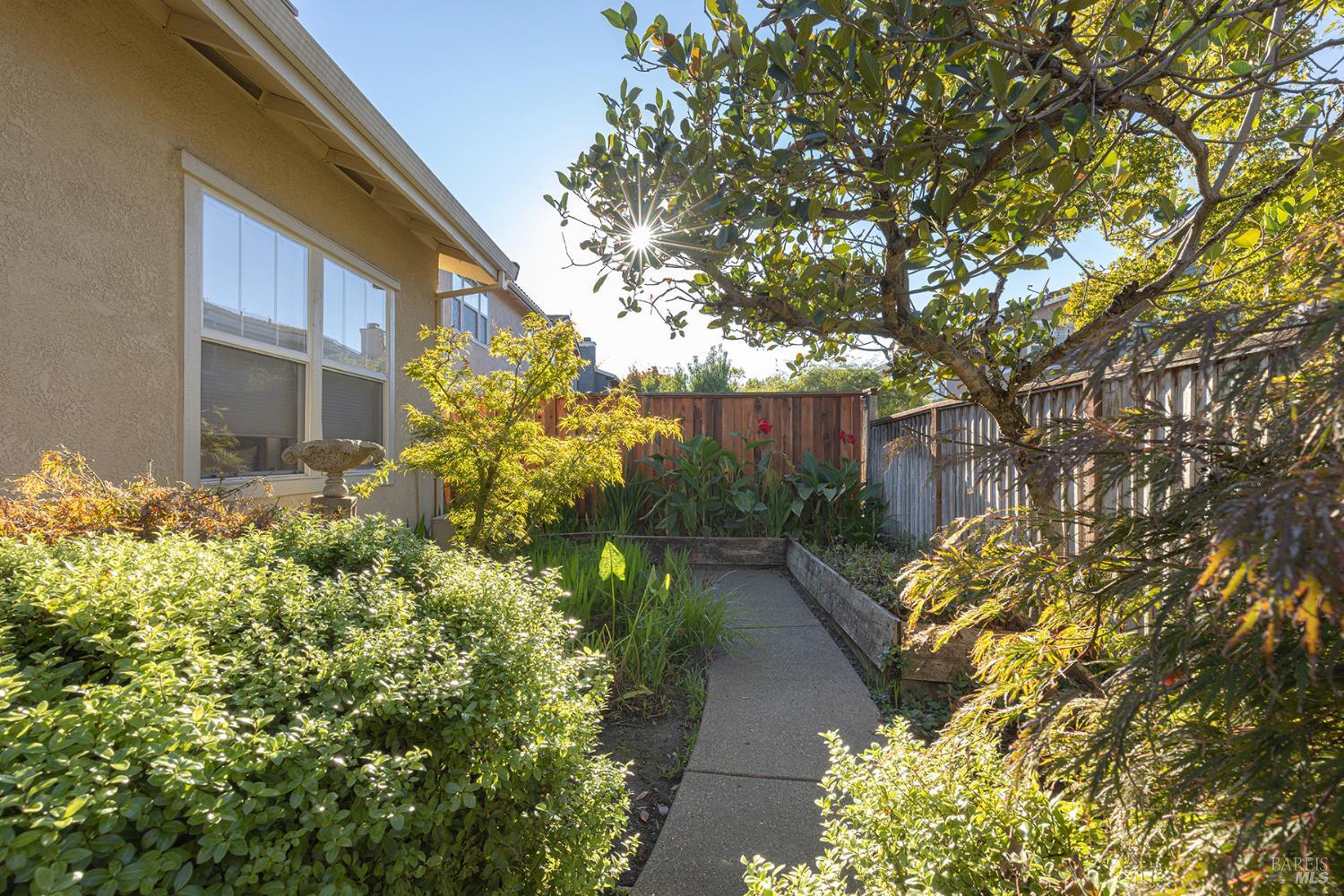 Detail Gallery Image 33 of 38 For 4 Firefly Ln, Napa,  CA 94558 - 3 Beds | 2 Baths