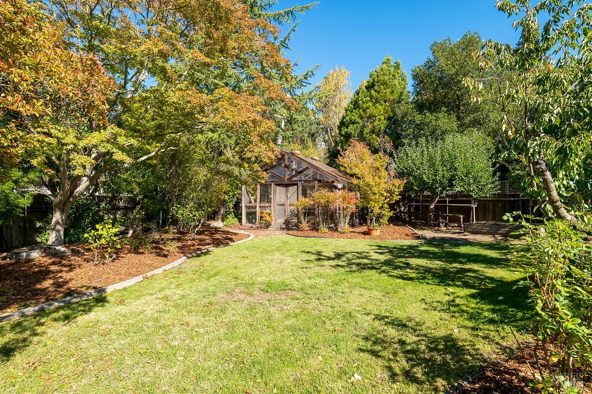 Detail Gallery Image 37 of 47 For 15 Betty Ln, Novato,  CA 94947 - 4 Beds | 2 Baths