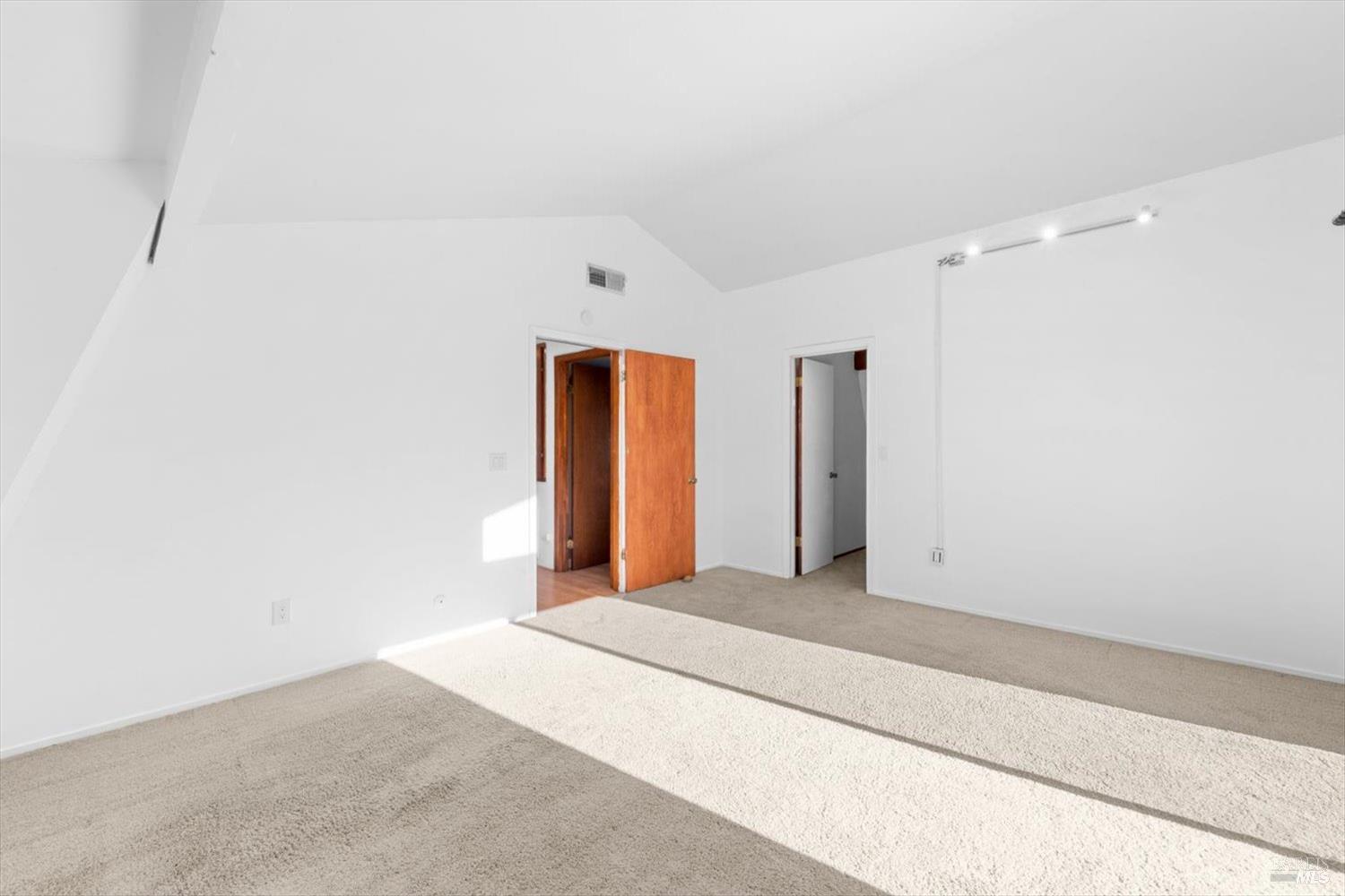 Detail Gallery Image 34 of 60 For 1017 Headlands Dr, Napa,  CA 94558 - 3 Beds | 2 Baths