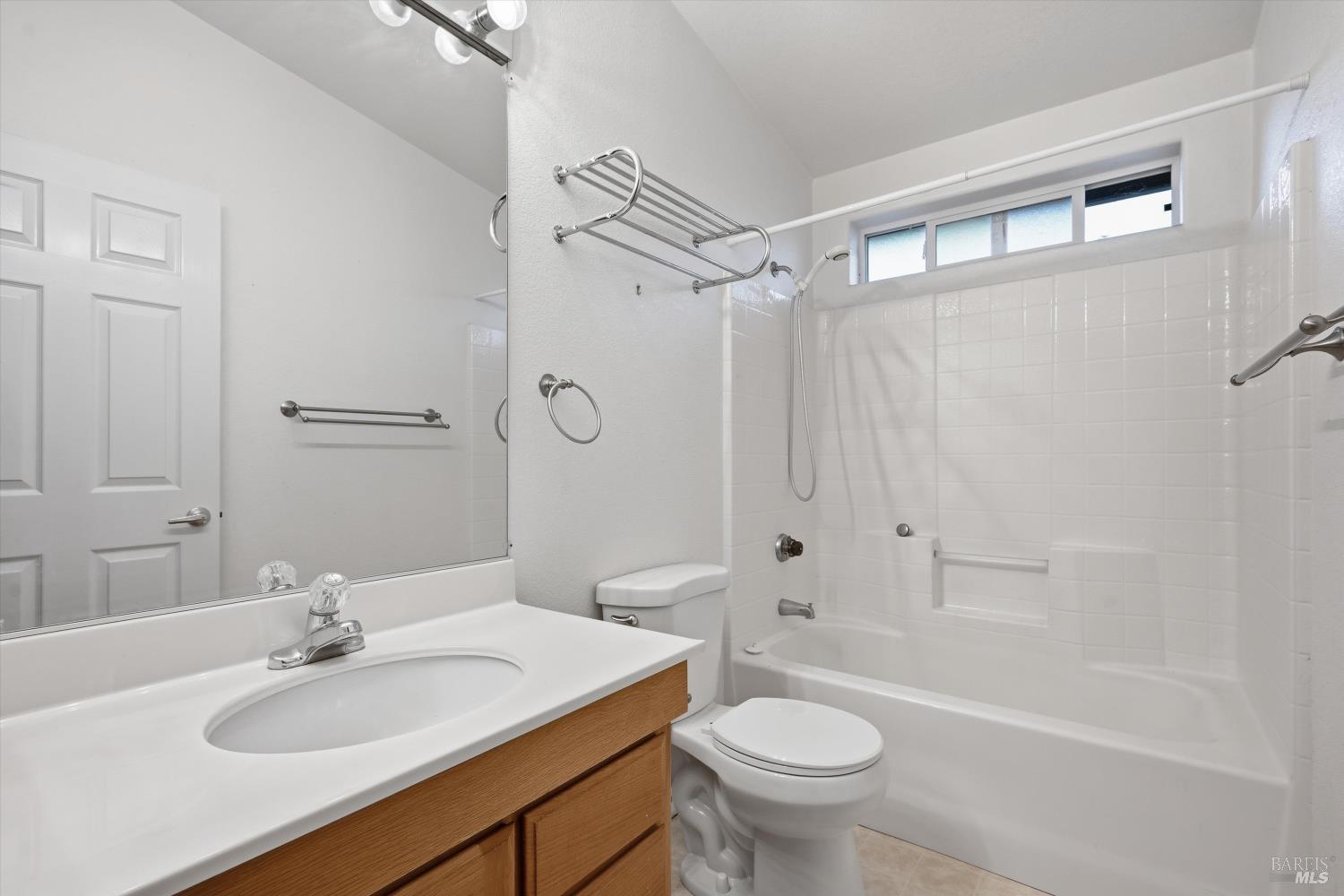 Detail Gallery Image 14 of 21 For 350 Walnut Dr, Lakeport,  CA 95453 - 2 Beds | 2 Baths