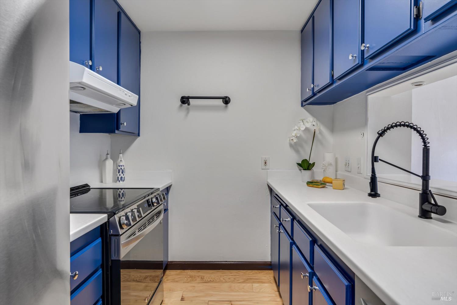 Detail Gallery Image 3 of 25 For 3476 Shelter Creek Dr, Napa,  CA 94558 - 2 Beds | 1/1 Baths