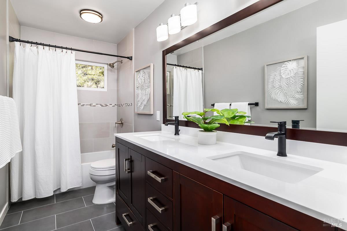 Detail Gallery Image 27 of 47 For 15 Betty Ln, Novato,  CA 94947 - 4 Beds | 2 Baths