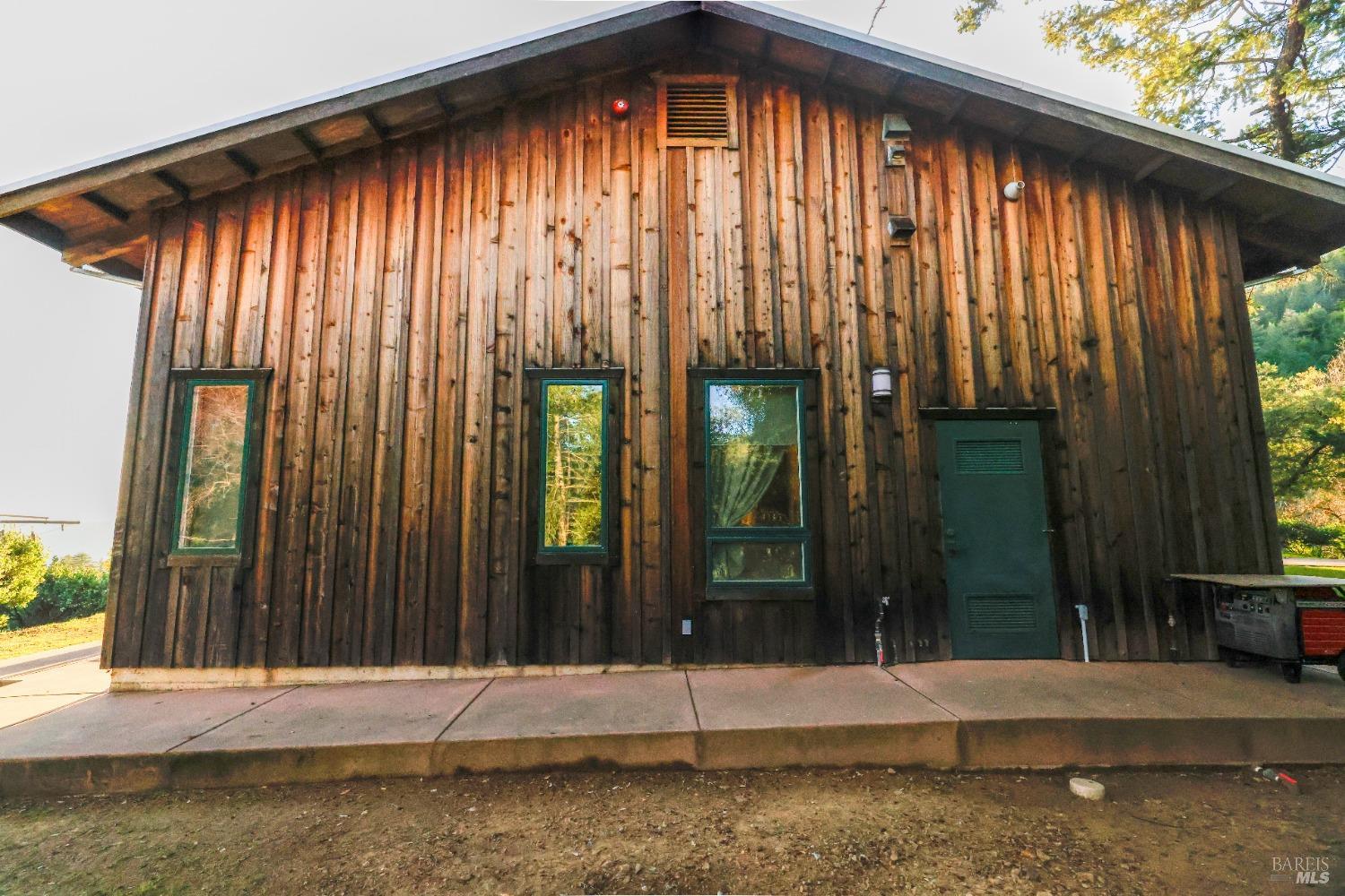 Detail Gallery Image 10 of 84 For 19801 Kelly Rd, Geyserville,  CA 95441 - 2 Beds | 3 Baths