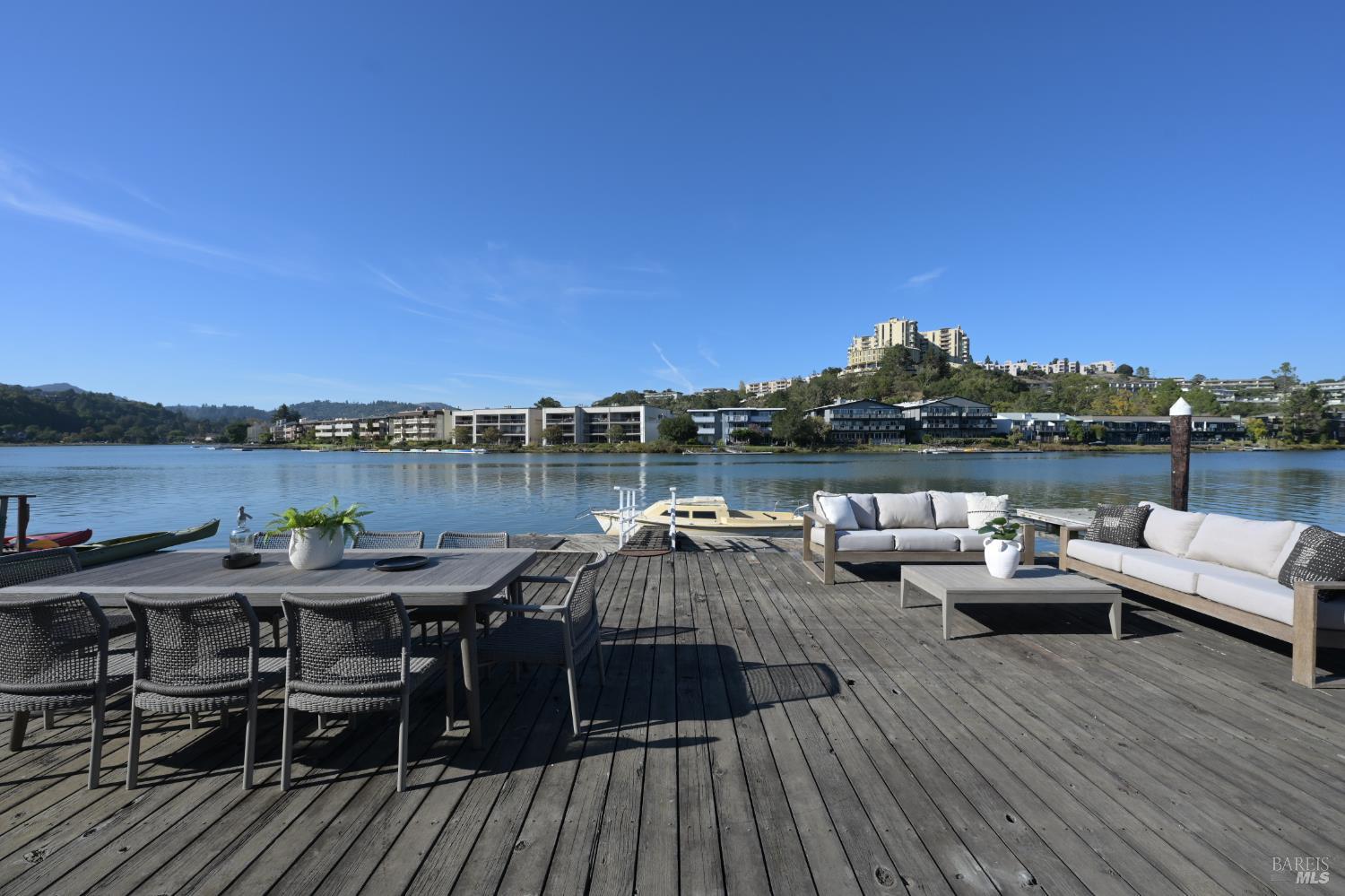 Detail Gallery Image 23 of 33 For 24 Boardwalk One Unkn, Larkspur,  CA 94939 - 2 Beds | 1 Baths