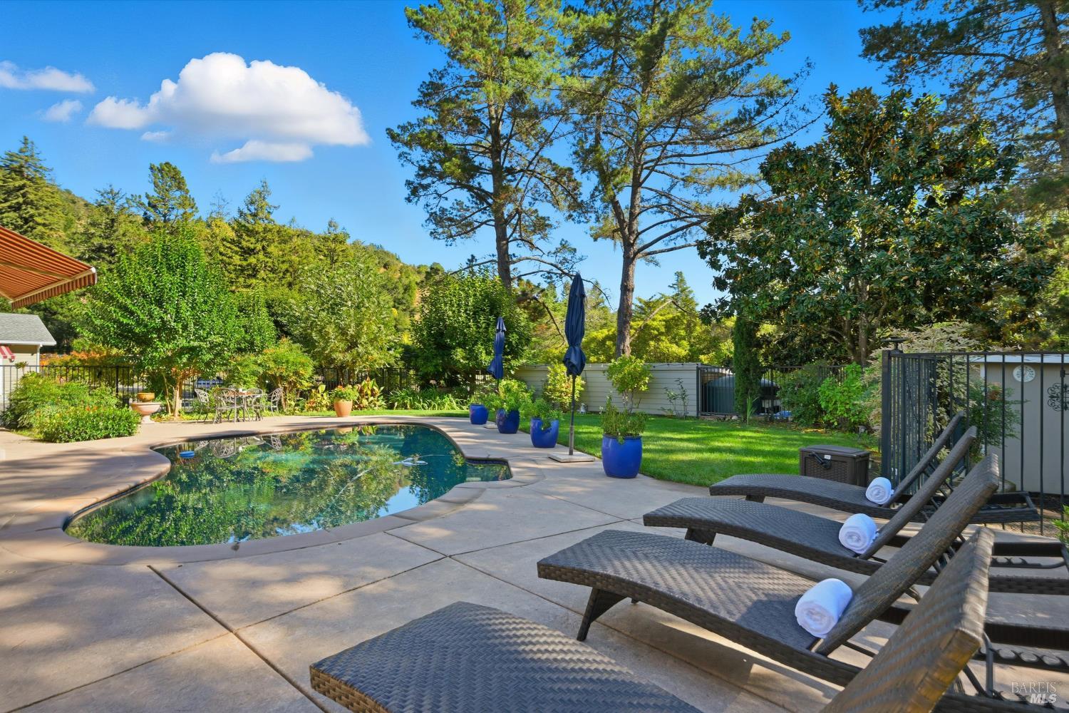 Detail Gallery Image 2 of 60 For 5251 Dry Creek Rd, Napa,  CA 94558 - 2 Beds | 2 Baths