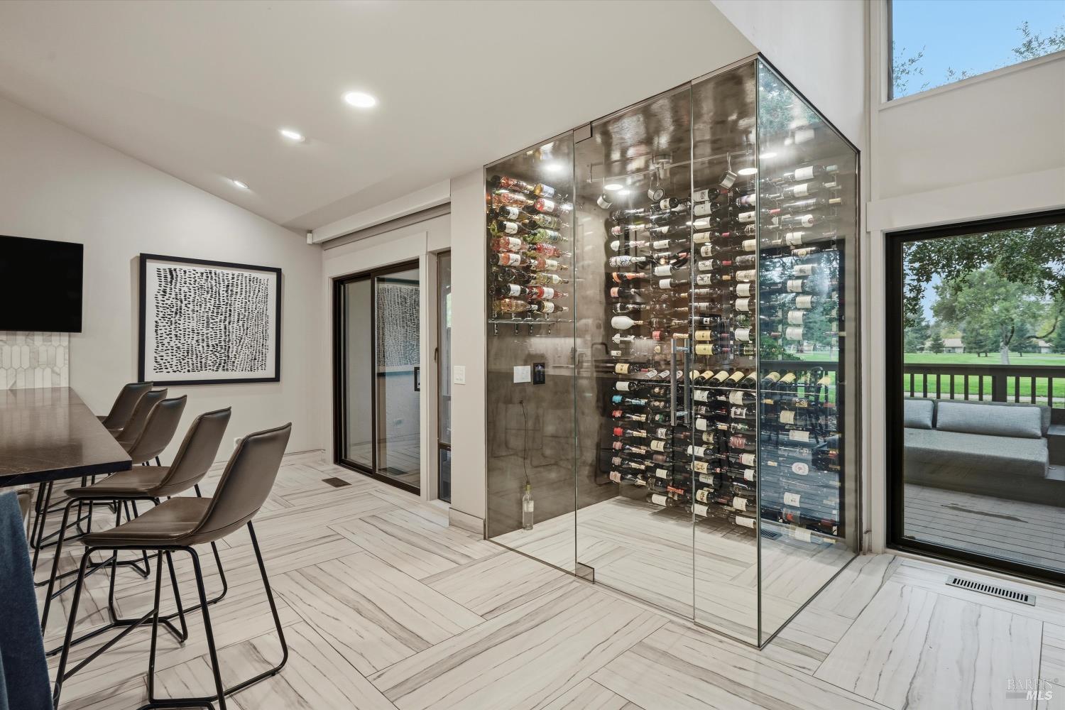 Detail Gallery Image 15 of 40 For 117 Milliken Creek Dr, Napa,  CA 94558 - 4 Beds | 3/1 Baths