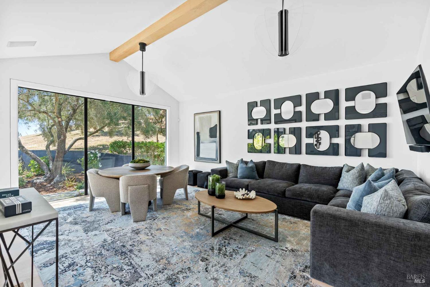 Detail Gallery Image 19 of 35 For 1250 Partrick Rd, Napa,  CA 94558 - 6 Beds | 4 Baths