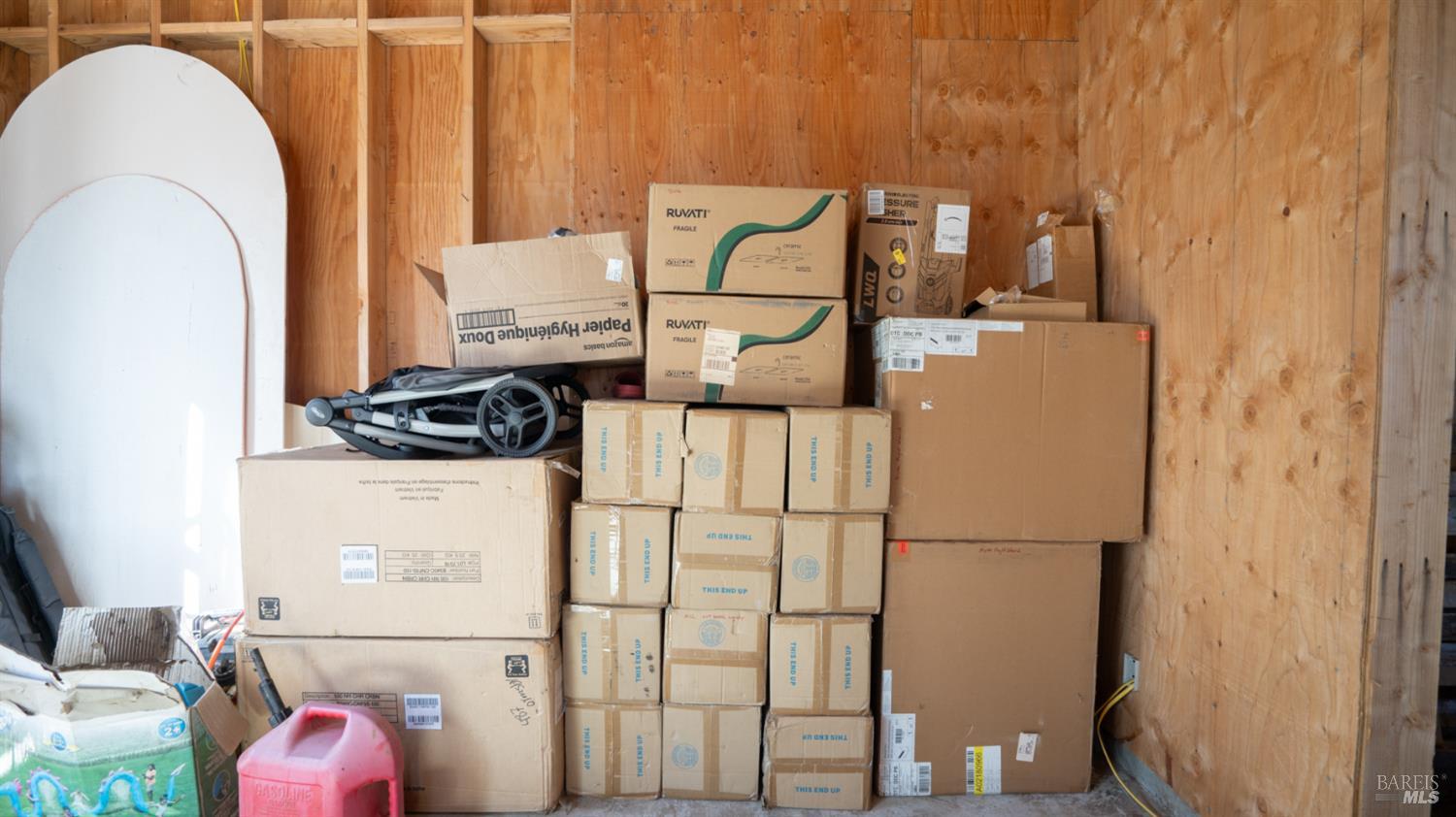 Detail Gallery Image 30 of 85 For 487 Ormsby Ln, Petaluma,  CA 94954 - 3 Beds | 2/1 Baths