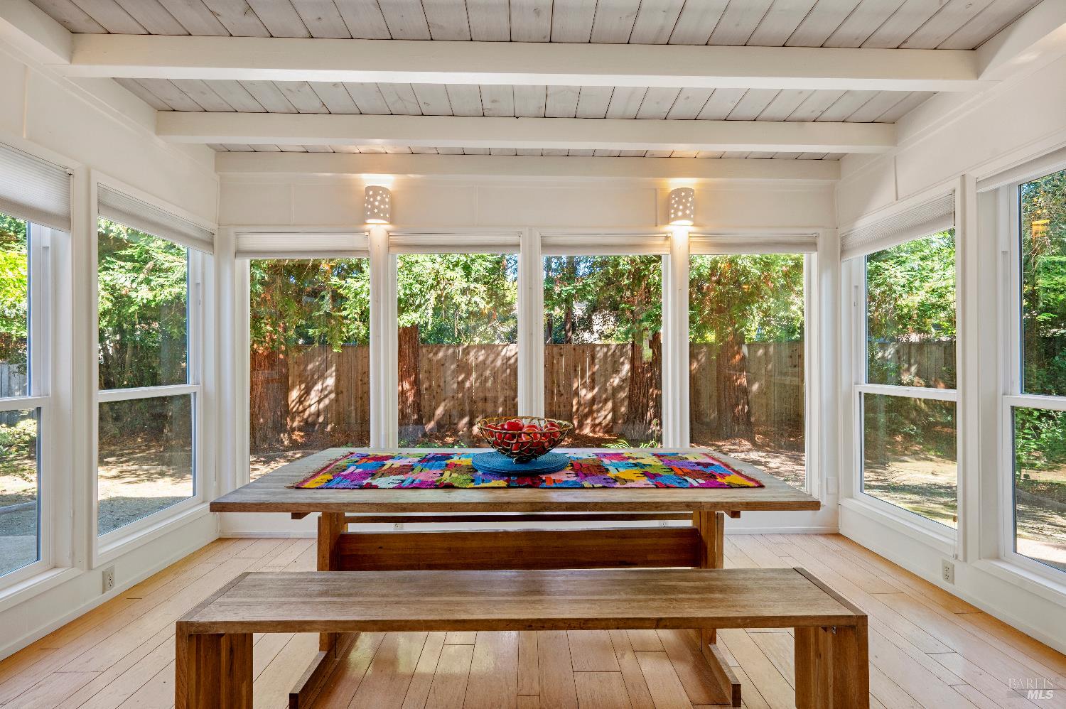 Detail Gallery Image 12 of 26 For 9 Emperor Ct, Napa,  CA 94558 - 4 Beds | 2/1 Baths