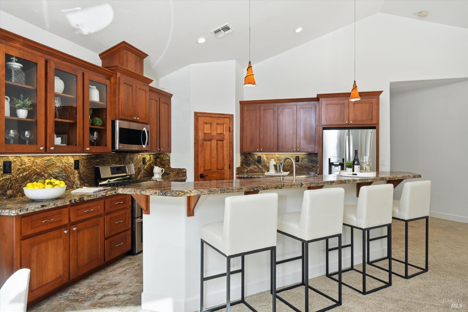 Detail Gallery Image 13 of 60 For 5251 Dry Creek Rd, Napa,  CA 94558 - 2 Beds | 2 Baths