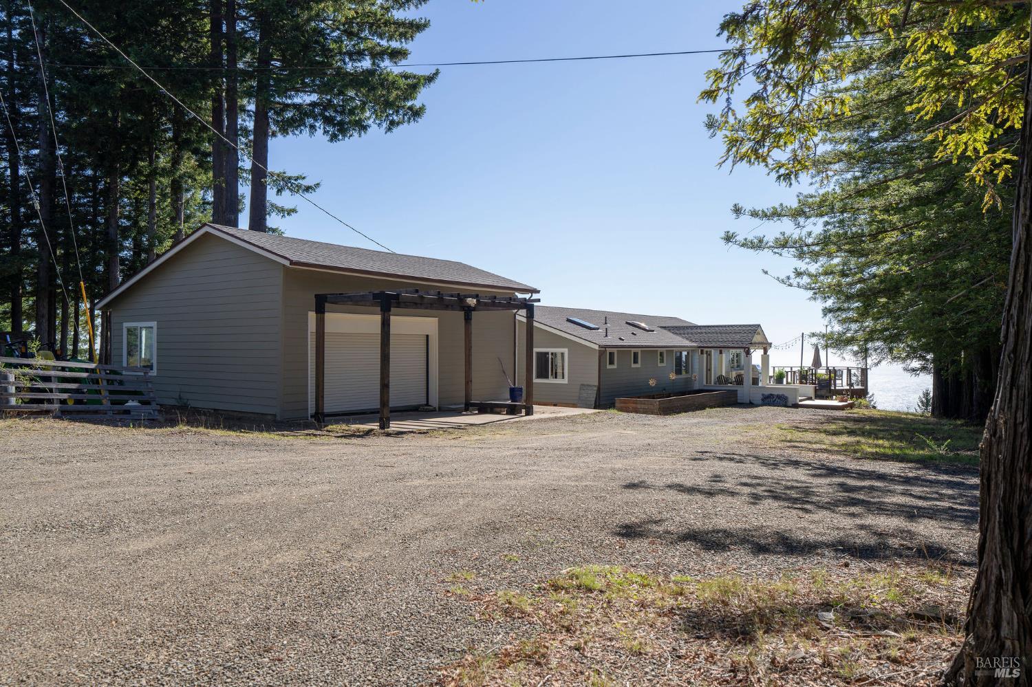 Detail Gallery Image 21 of 49 For 44801 Fish Rock Rd, Gualala,  CA 95445 - 3 Beds | 3 Baths