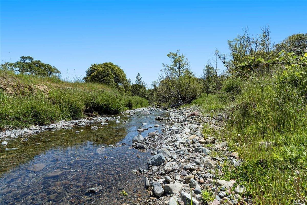 Detail Gallery Image 5 of 8 For 26651 Hwy 128 Unkn, Yorkville,  CA 95494 - 2 Beds | 1/1 Baths