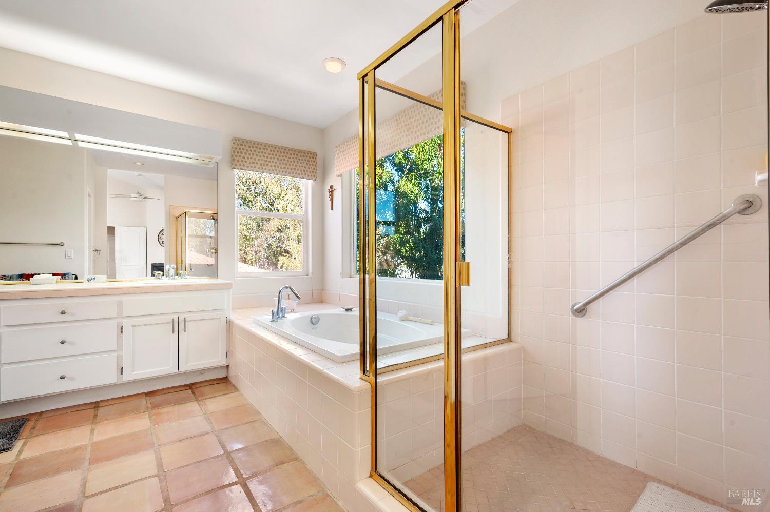 Detail Gallery Image 22 of 26 For 9 Emperor Ct, Napa,  CA 94558 - 4 Beds | 2/1 Baths