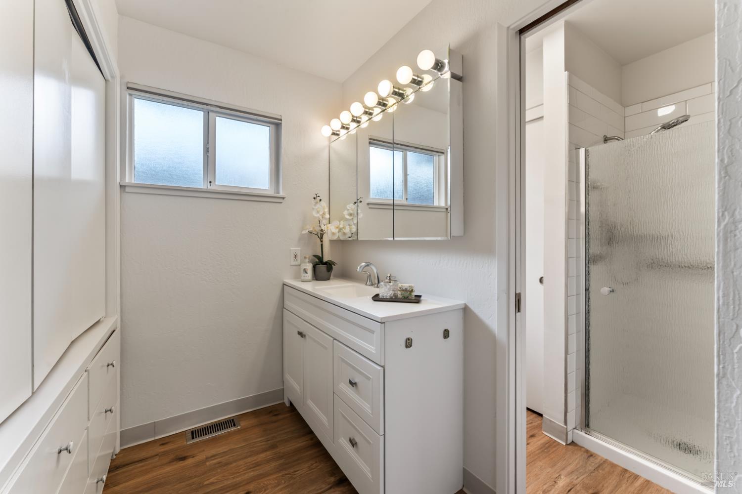 Detail Gallery Image 18 of 27 For 2470 Gina Dr, Napa,  CA 94558 - 4 Beds | 3 Baths