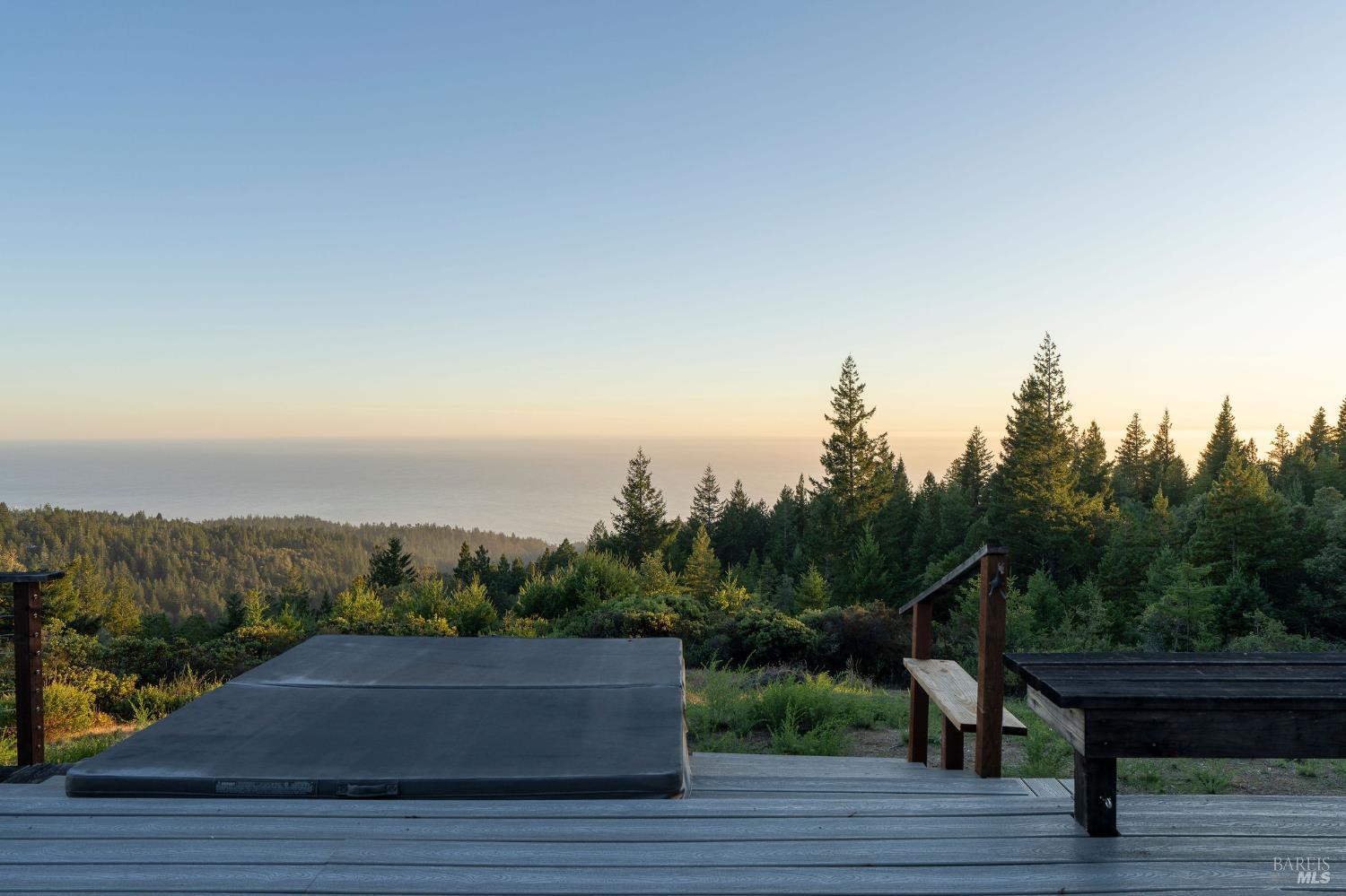 Detail Gallery Image 25 of 49 For 44801 Fish Rock Rd, Gualala,  CA 95445 - 3 Beds | 3 Baths