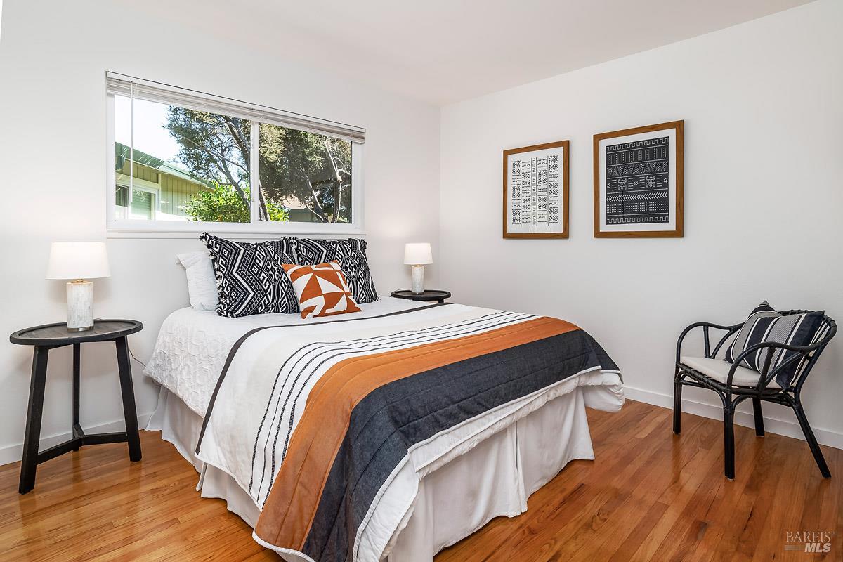 Detail Gallery Image 24 of 47 For 15 Betty Ln, Novato,  CA 94947 - 4 Beds | 2 Baths