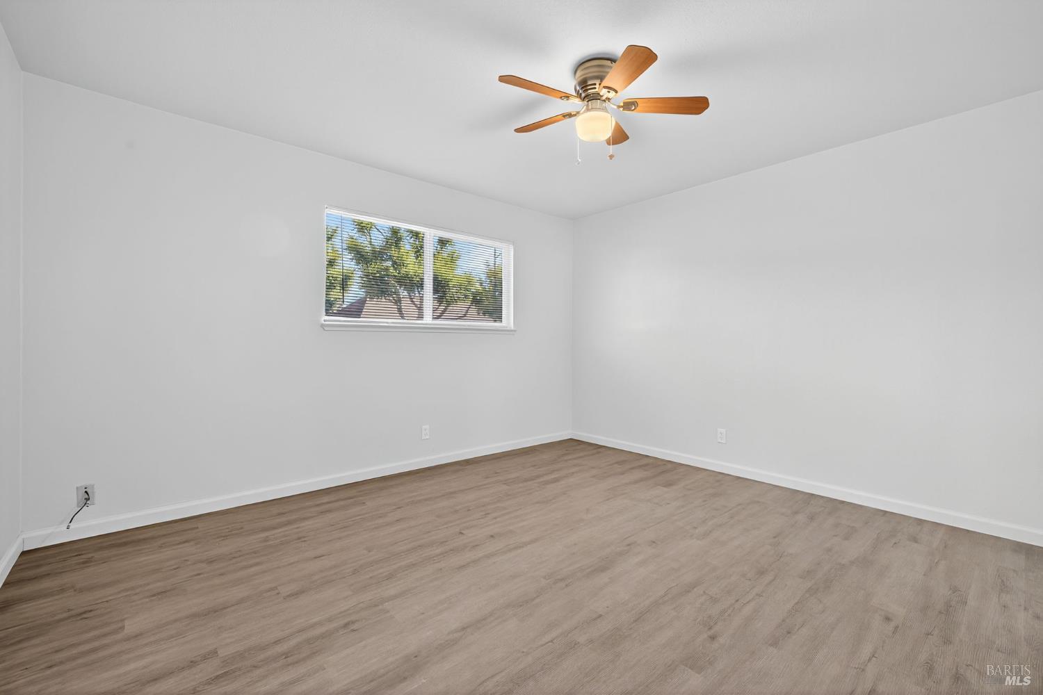 Detail Gallery Image 13 of 29 For 2597 Northcoast St, Santa Rosa,  CA 95403 - – Beds | – Baths