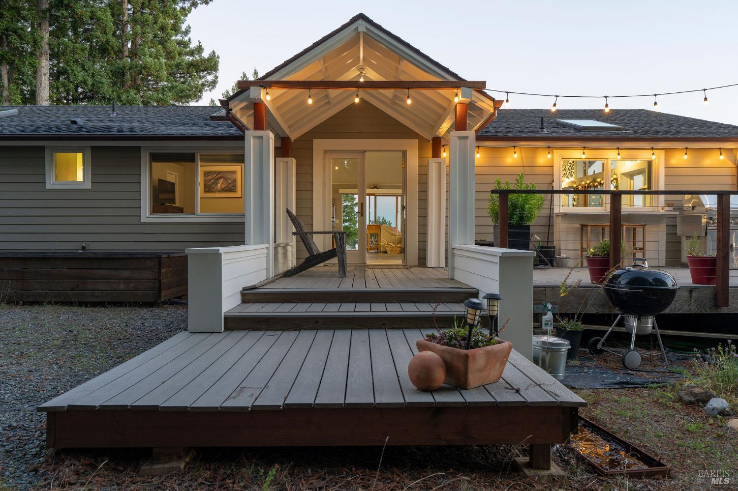 Detail Gallery Image 31 of 49 For 44801 Fish Rock Rd, Gualala,  CA 95445 - 3 Beds | 3 Baths