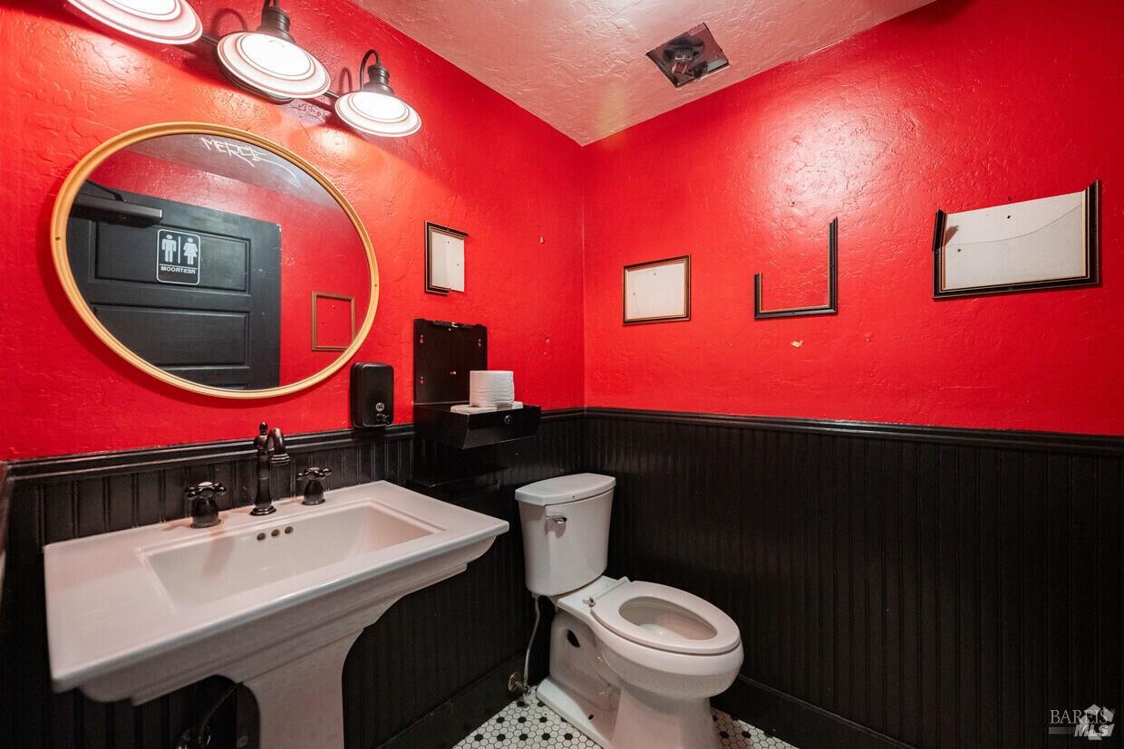 Detail Gallery Image 15 of 18 For 6957 Sebastopol Ave, Sebastopol,  CA 95472 - – Beds | – Baths