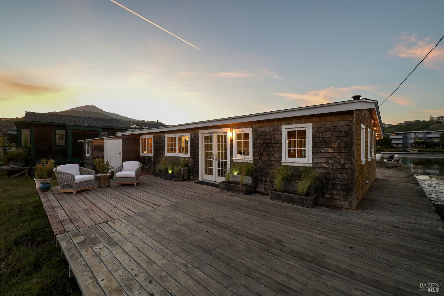 Detail Gallery Image 28 of 33 For 24 Boardwalk One Unkn, Larkspur,  CA 94939 - 2 Beds | 1 Baths