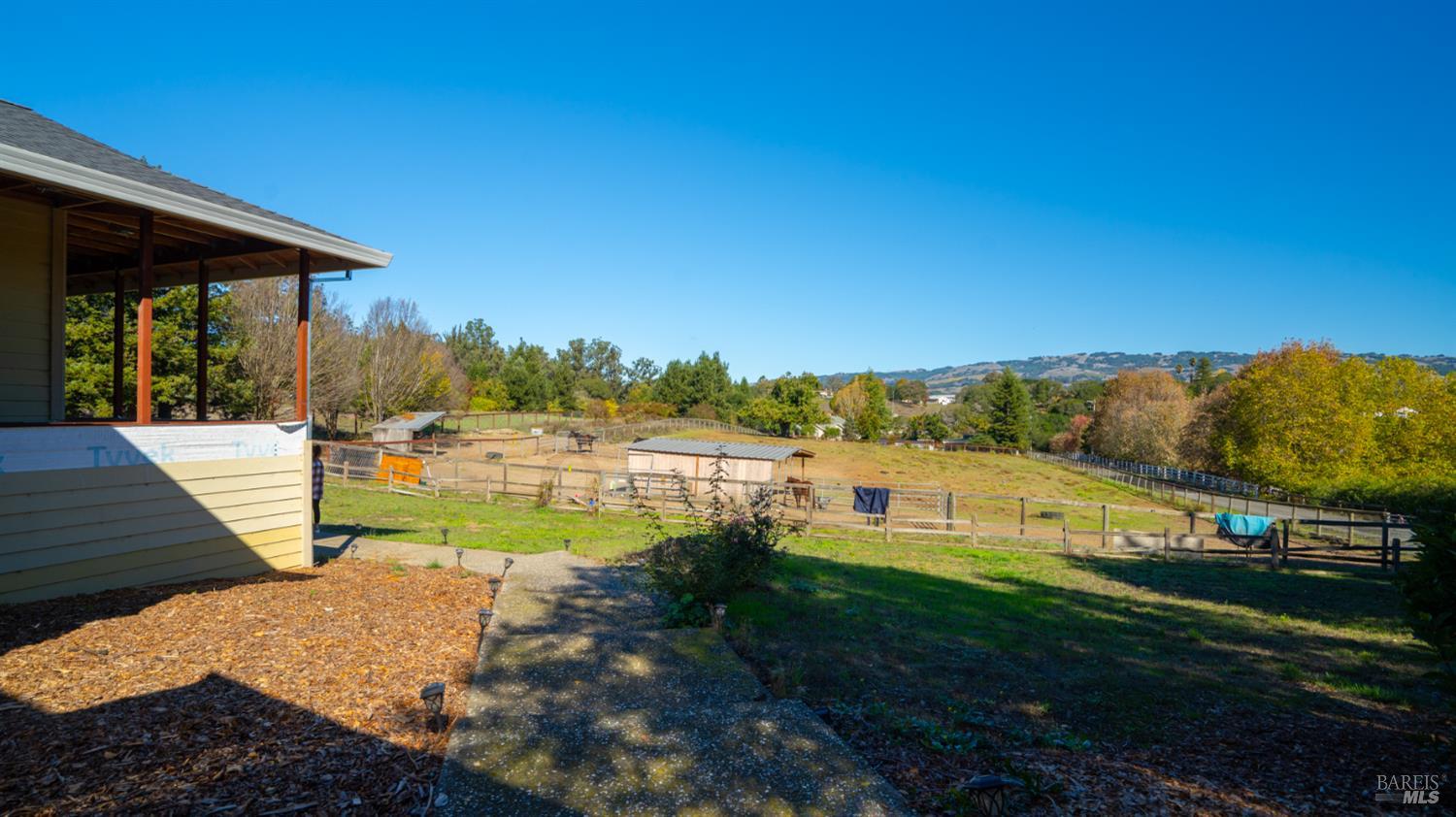 Detail Gallery Image 61 of 85 For 487 Ormsby Ln, Petaluma,  CA 94954 - 3 Beds | 2/1 Baths